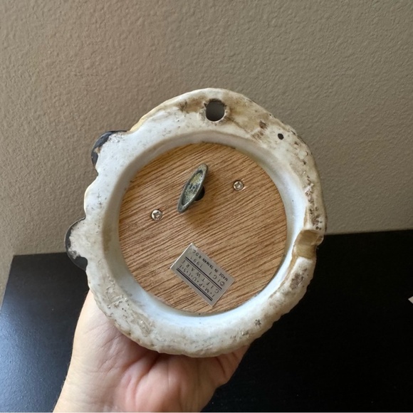 Christmas Collectibles Musical Olde World Santa with music - Picture 5 of 6